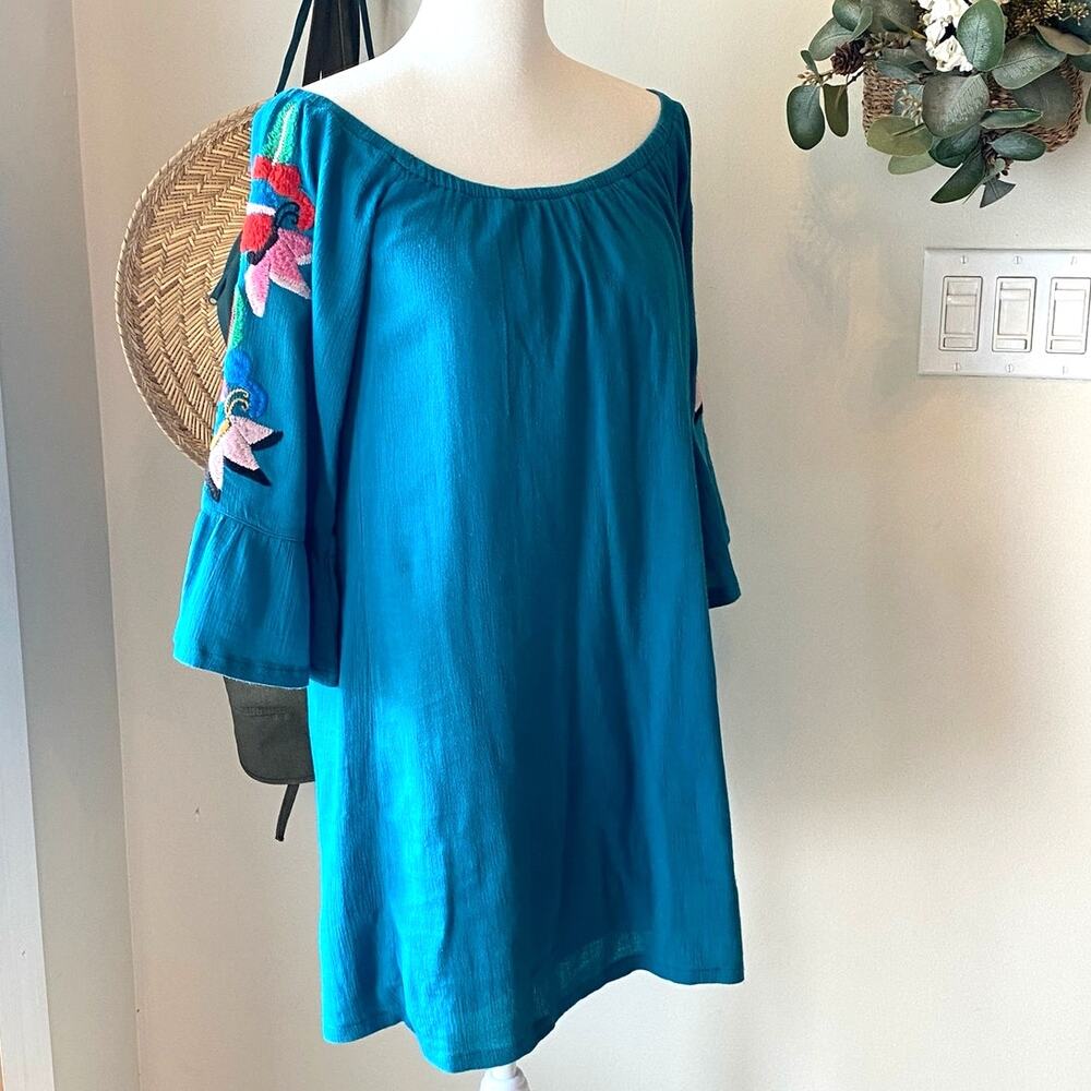 VAVA Floral Embroidered Dress Teal Blue Bell Sleeve Sz XS Beach Summer Tropical